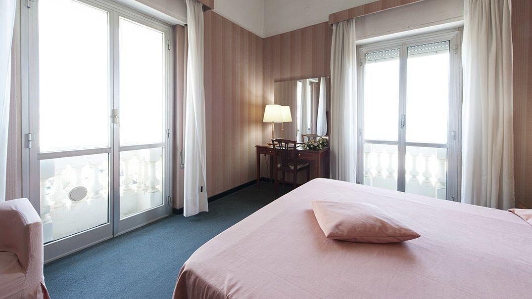 Hotel Esplanade Pescara Esterno foto