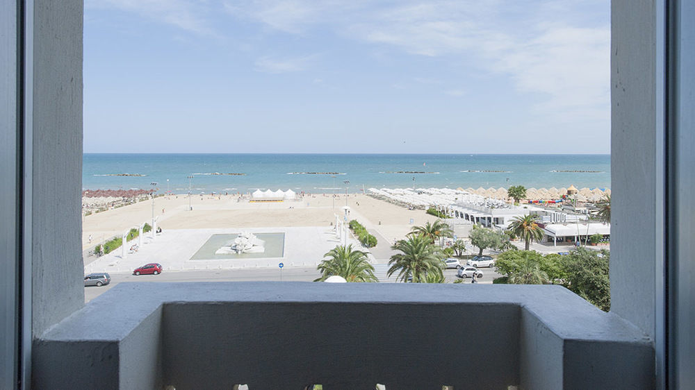 Hotel Esplanade Pescara Esterno foto
