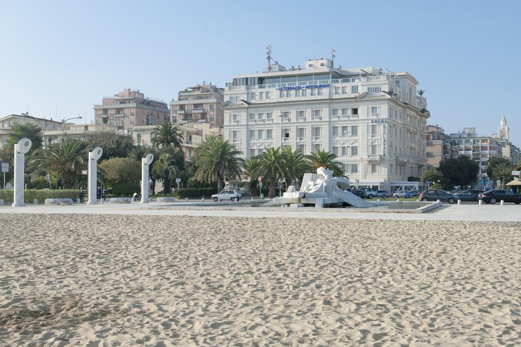 Hotel Esplanade Pescara Esterno foto